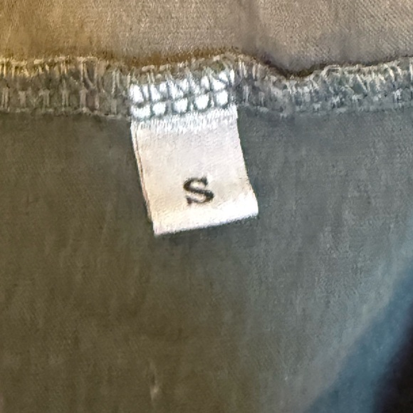 DAYDREAMER Women’s Notorious B.I.G Tee in Vintage Black Size Small - Picture 6 of 6